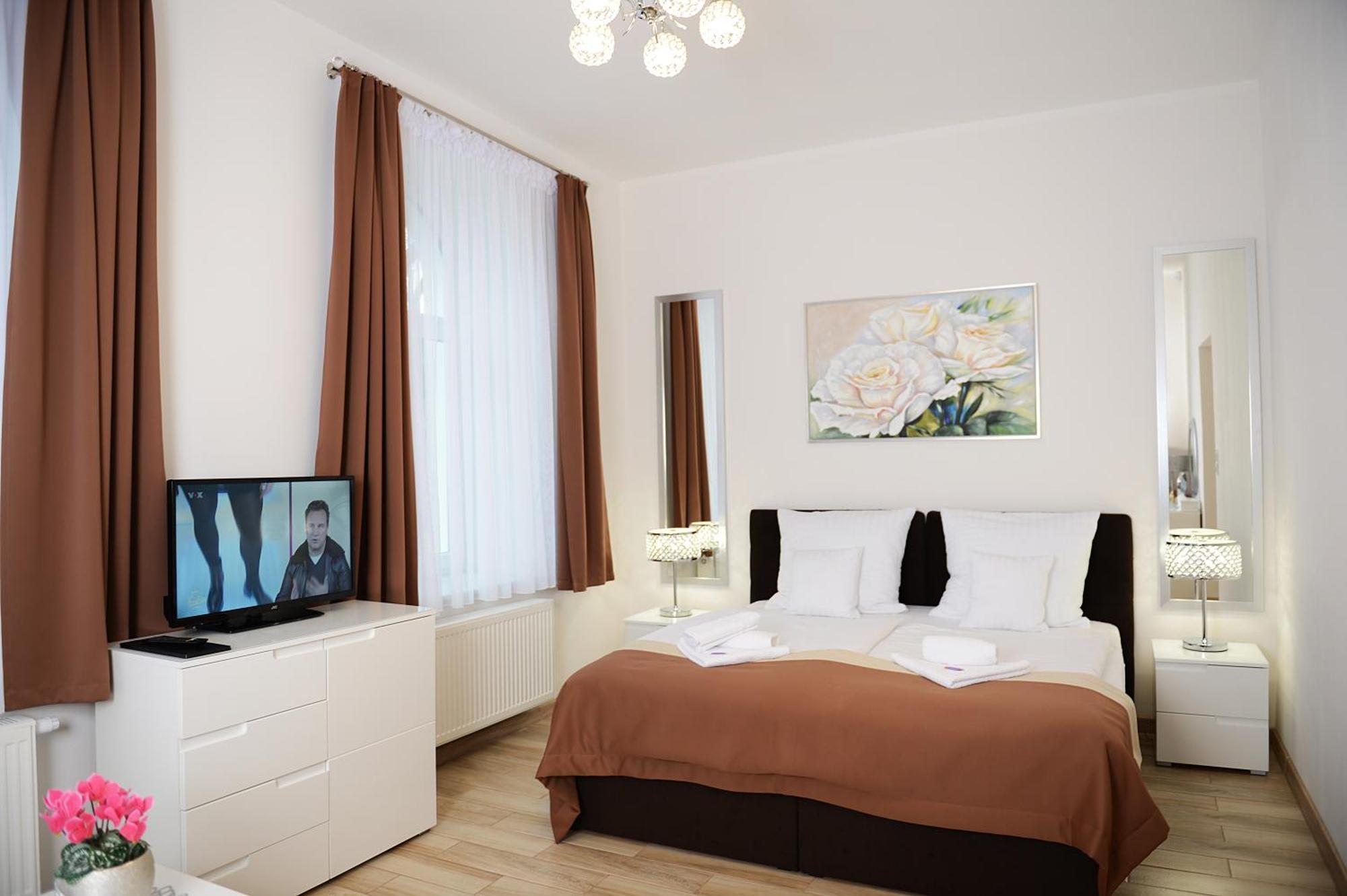 Rezydencja Mysliwska - Apartamenty コシャリン エクステリア 写真