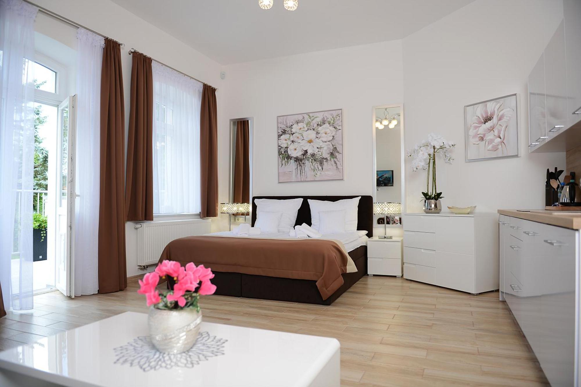 Rezydencja Mysliwska - Apartamenty コシャリン エクステリア 写真
