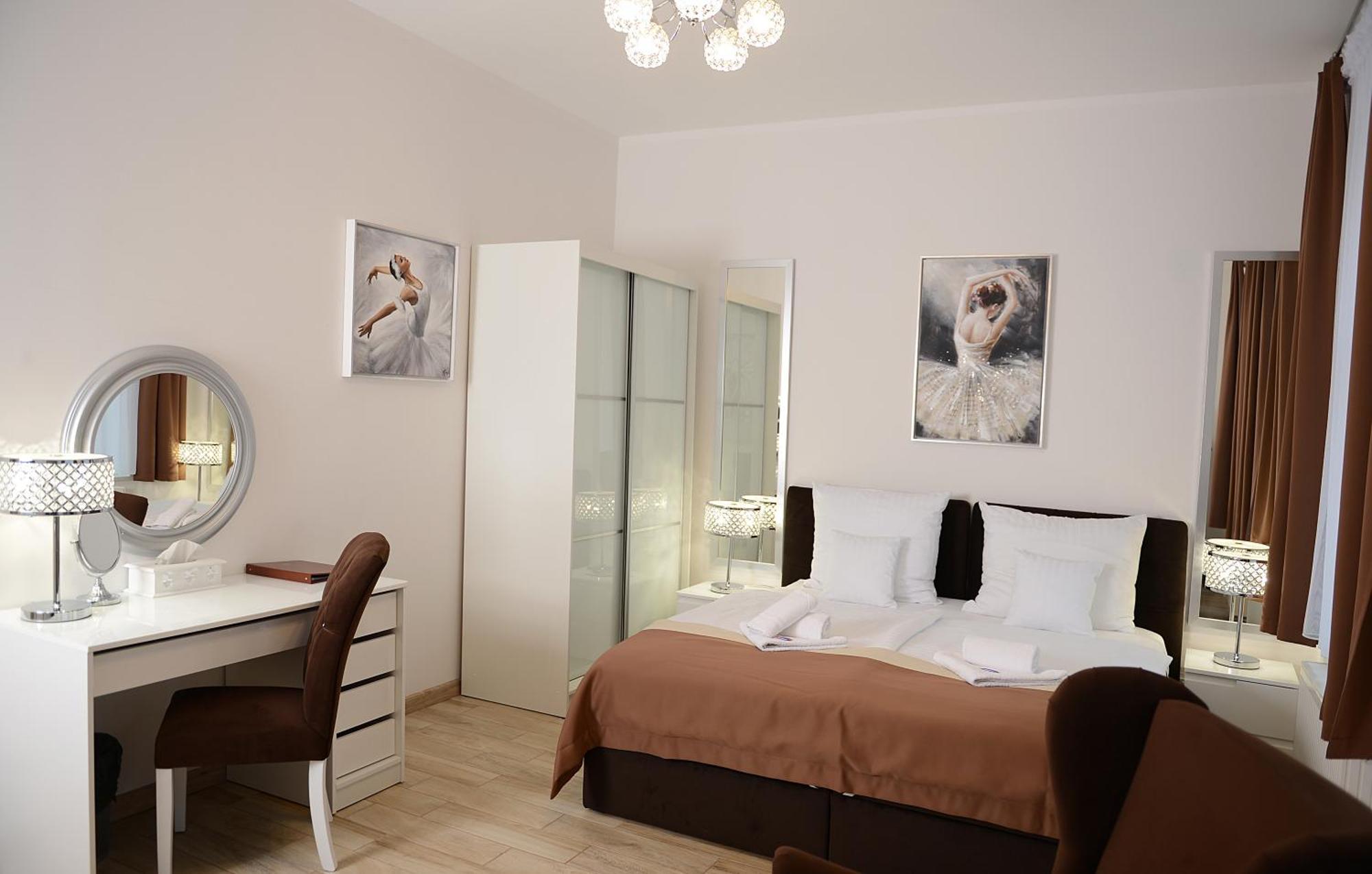 Rezydencja Mysliwska - Apartamenty コシャリン エクステリア 写真